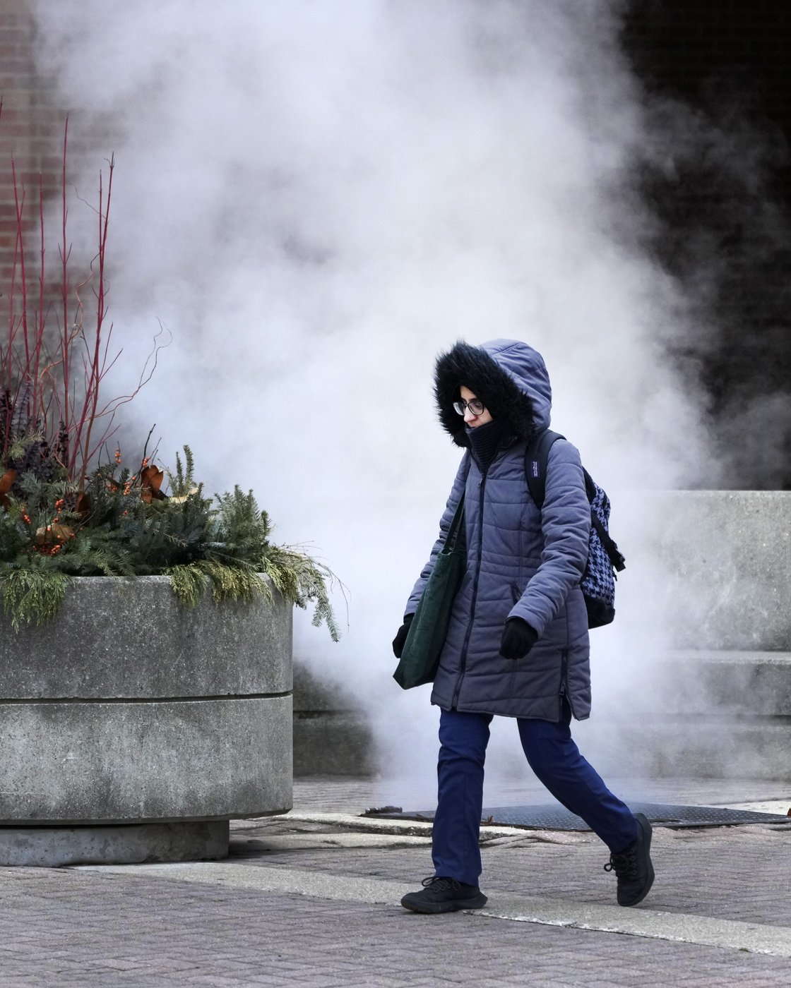 Bone-chilling cold returns to the Midwest in the wake of a storm that soaked the East Coast | iNFOnews.ca