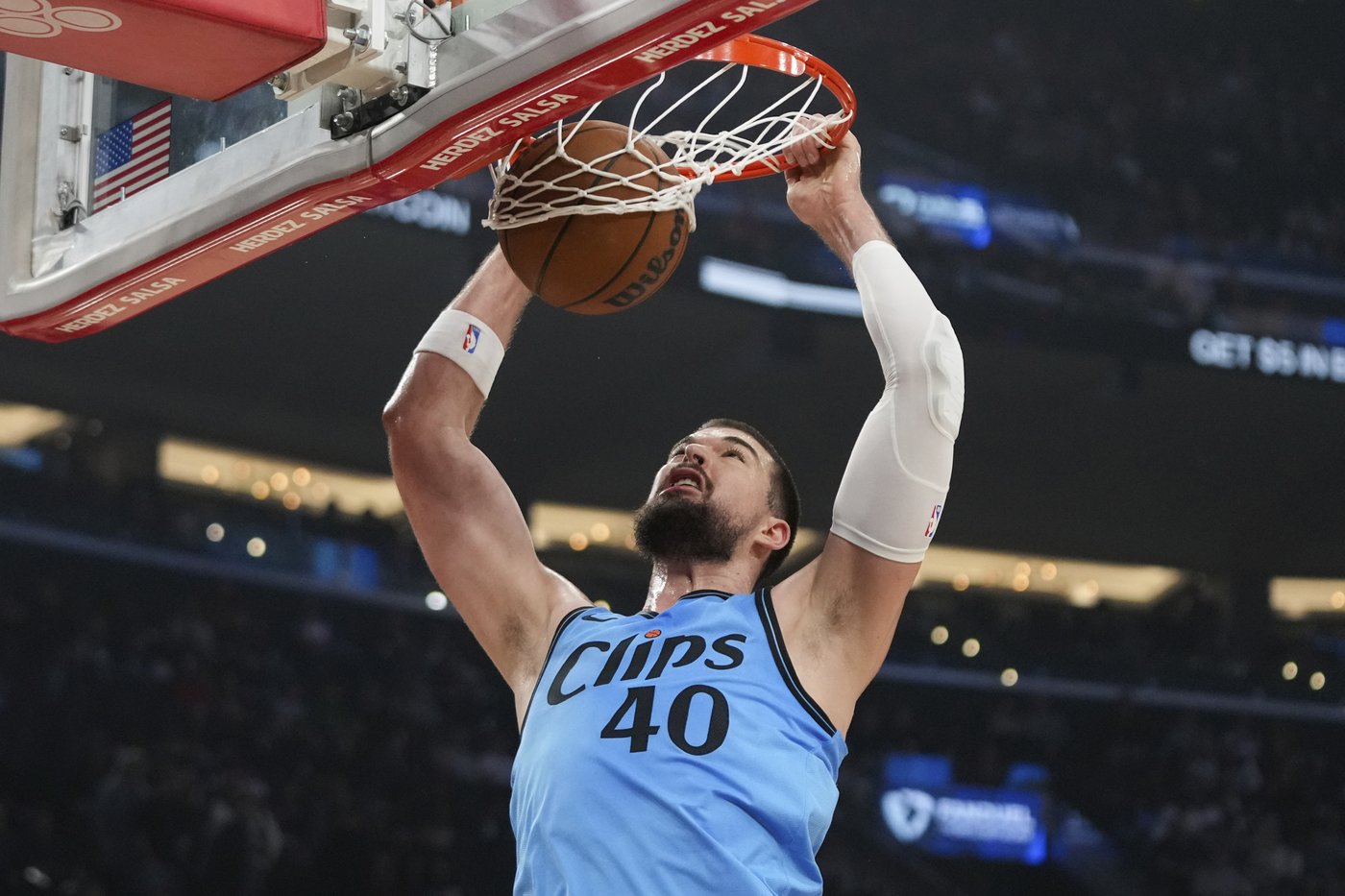 Powell, Zubac both score 26 as Clippers snap 3-game losing streak with 130-110 victory over Jazz | iNFOnews.ca