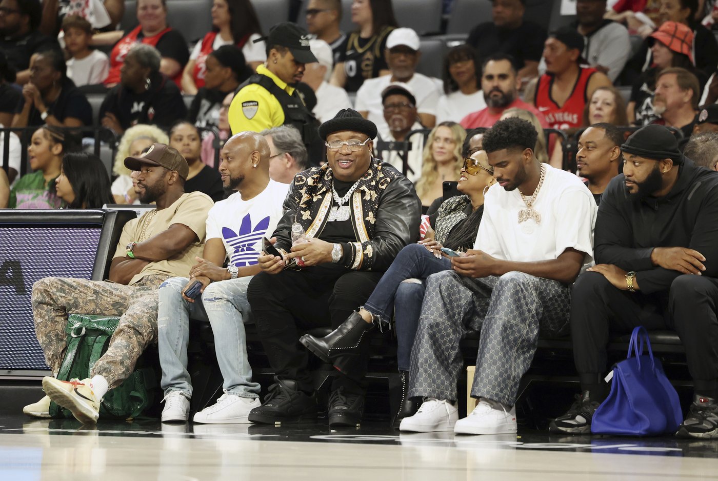 Jackie Young's 24 points and Aces' 16-point run staves off elimination in 95-81 win over Liberty | iNFOnews.ca