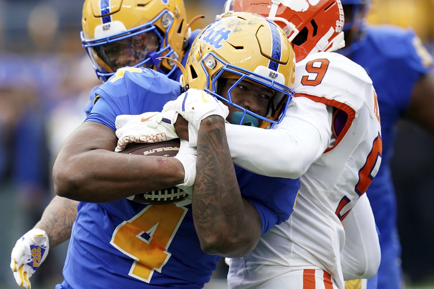 Klubnik's late touchdown run helps No. 17 Clemson escape with a 24-20 win over Pitt | iNFOnews.ca Klubnik's late touchdown run helps No. 17 Clemson escape with a 24-20 win over Pitt | iNFOnews.ca