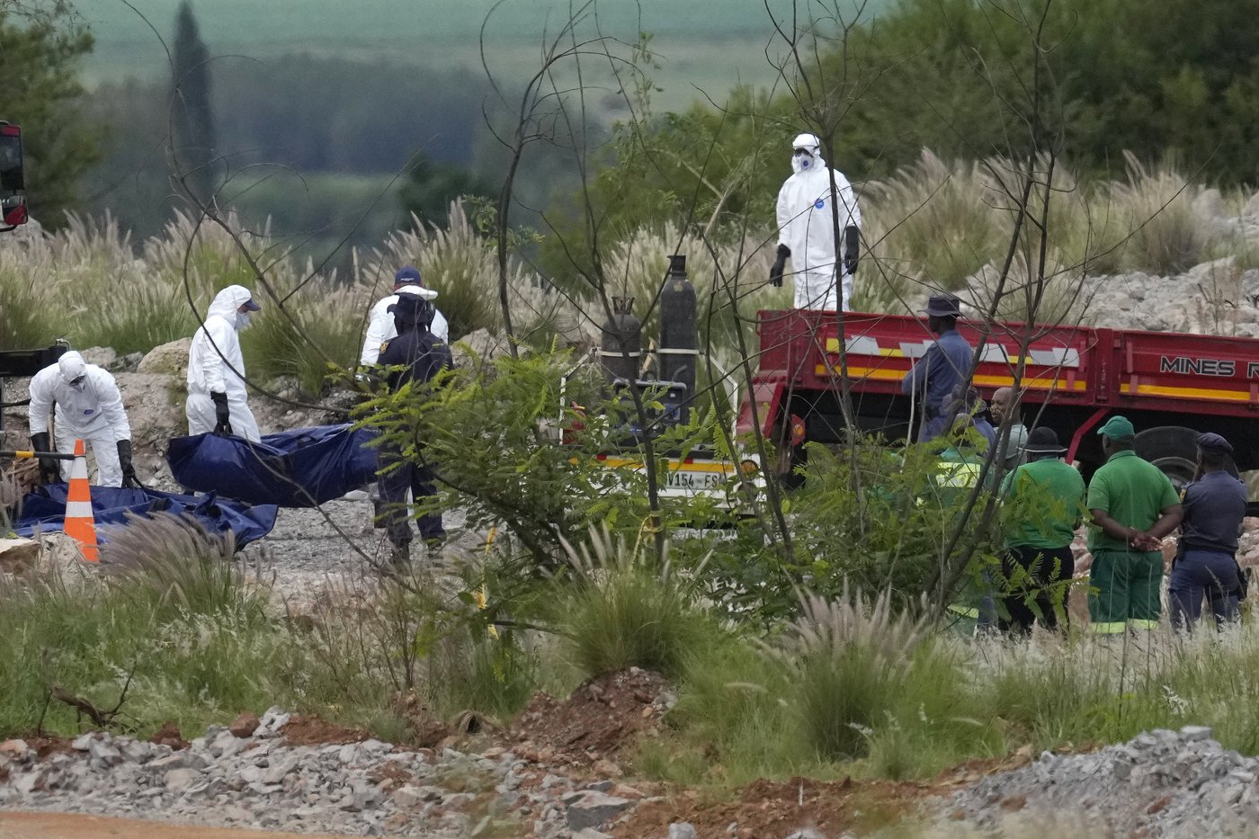 South African police end mine rescue operation with at least 78 dead and 246 survivors | iNFOnews.ca South African police end mine rescue operation with at least 78 dead and 246 survivors | iNFOnews.ca