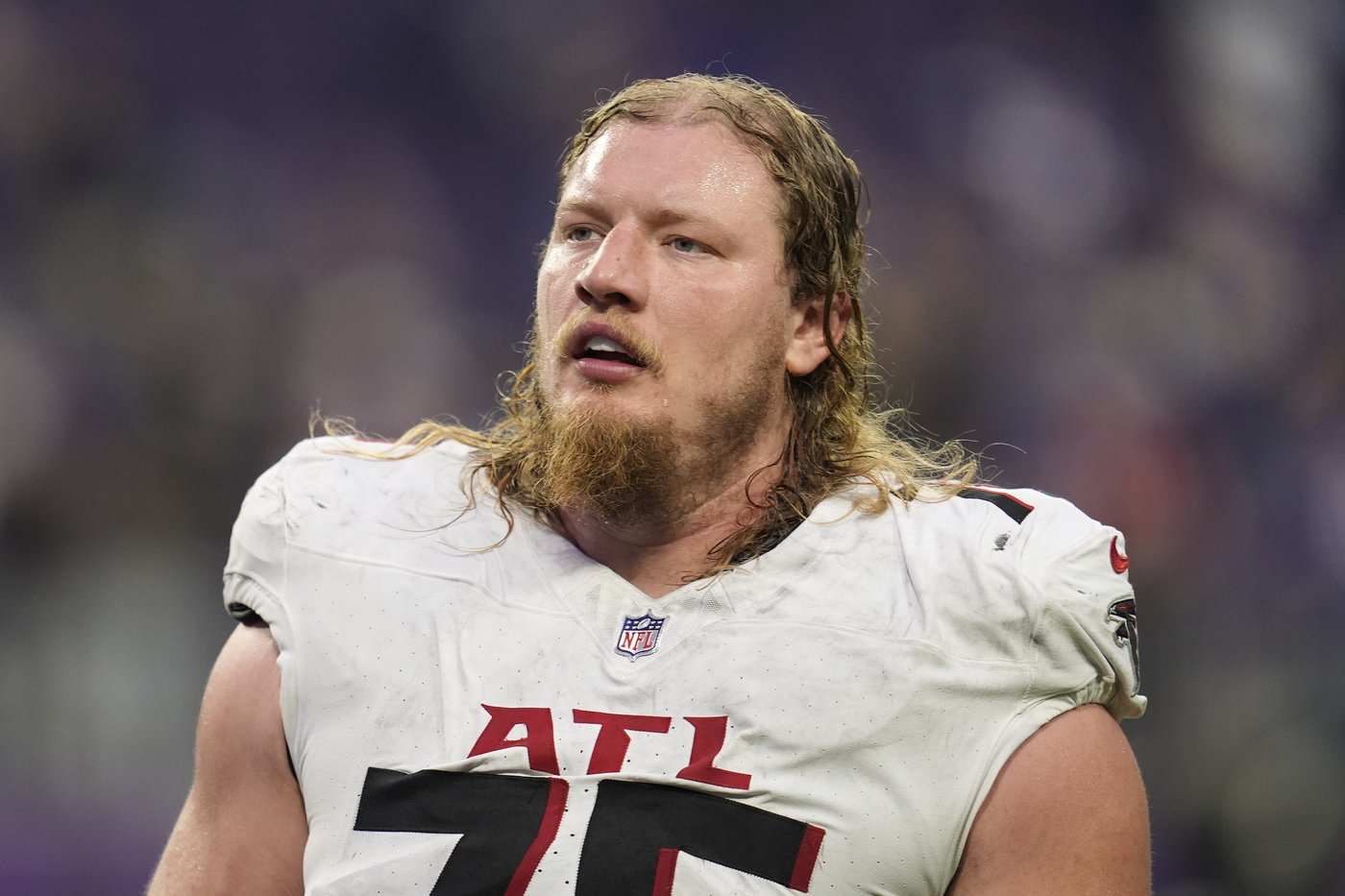 Falcons starting right tackle Kaleb McGary carted off practice field with possible left leg injury | iNFOnews.ca