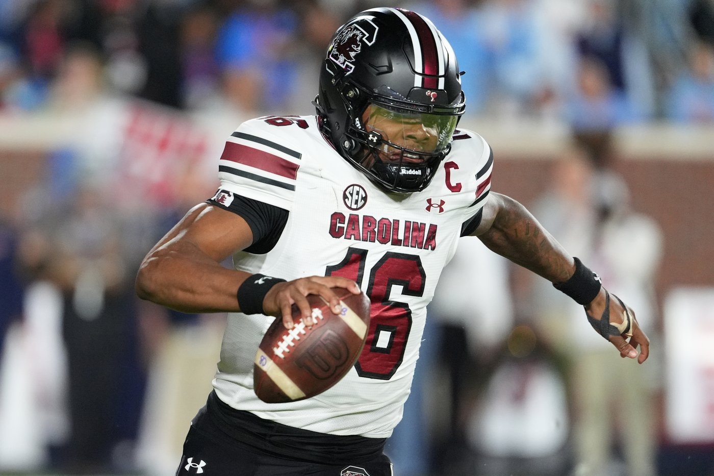 Ole Miss defense shines with 6 sacks, 2 interceptions in 30-14 win over South Carolina | iNFOnews.ca Ole Miss defense shines with 6 sacks, 2 interceptions in 30-14 win over South Carolina | iNFOnews.ca
