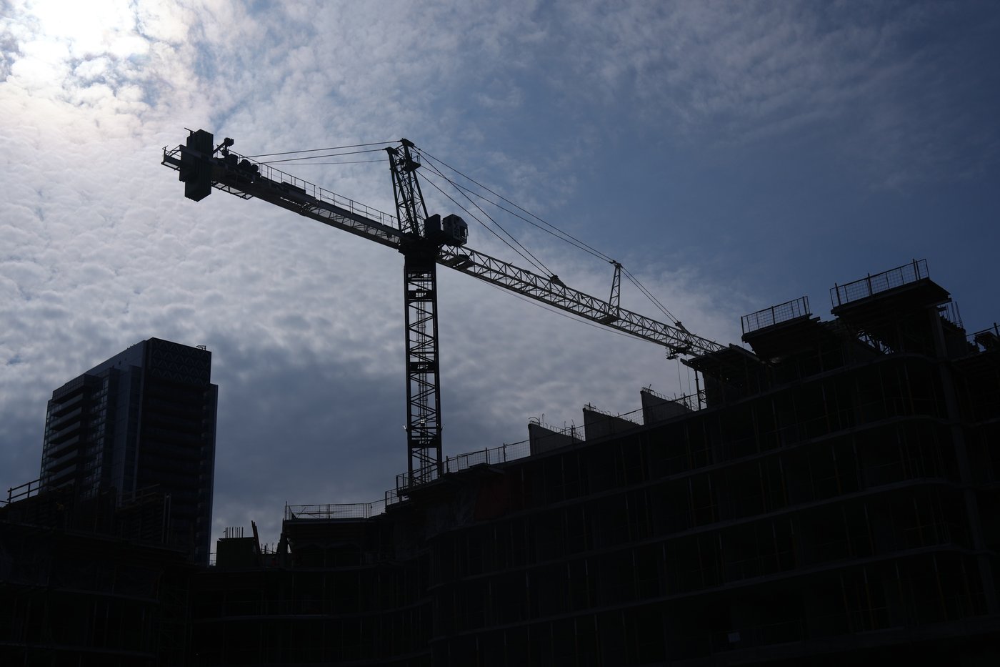 Federal government promises $2.55B in low-cost loans to build Toronto rental homes | iNFOnews.ca