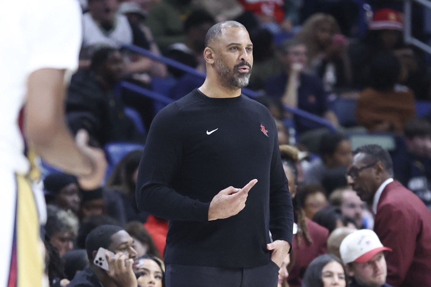 Green scores 30 to lead the Rockets to a 128-111 victory over the hapless Pelicans | iNFOnews.ca Green scores 30 to lead the Rockets to a 128-111 victory over the hapless Pelicans | iNFOnews.ca