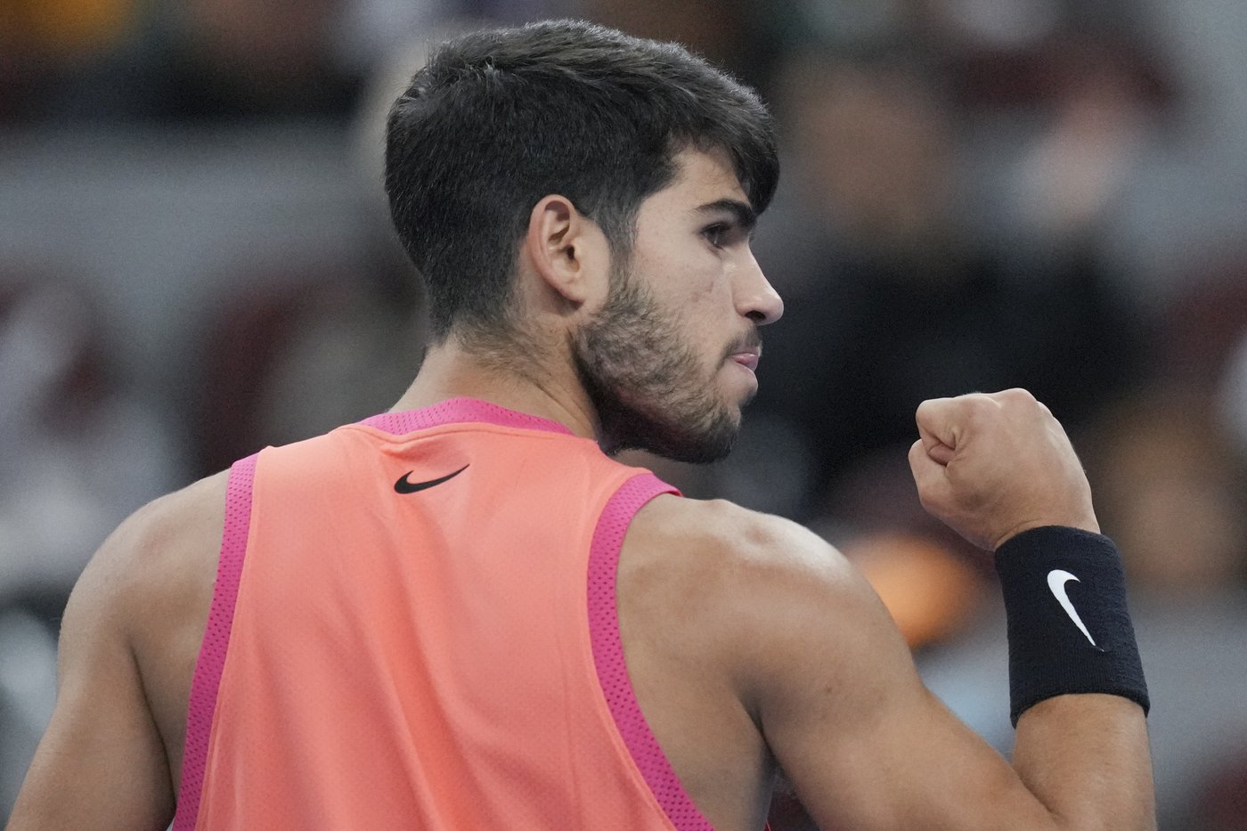 Alcaraz rallies past Sinner to win China Open and make it 3-for-3 against his top rival this year | iNFOnews.ca