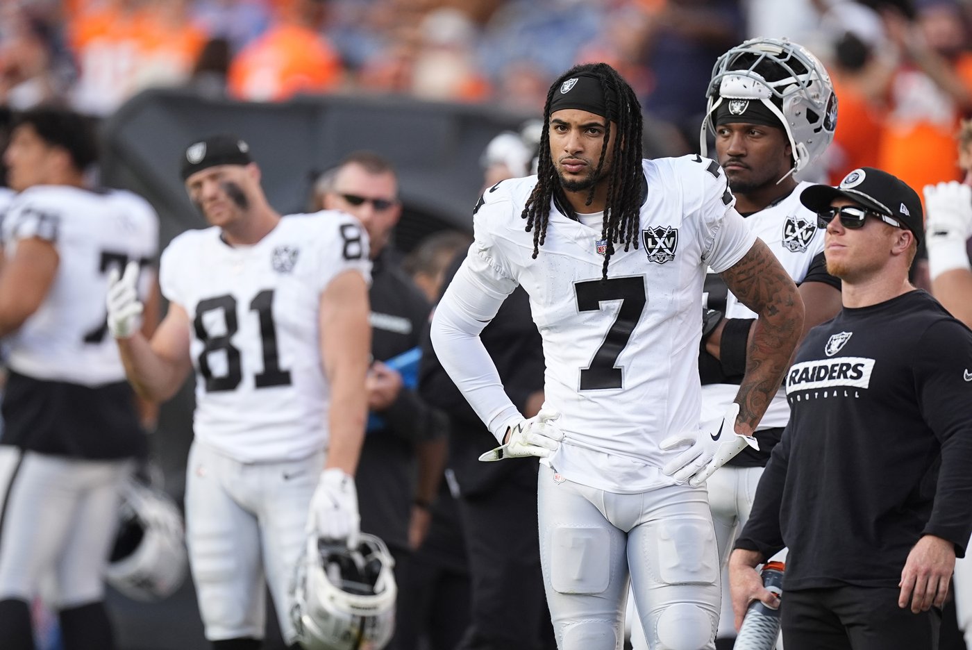 Steelers favored over the Raiders by a field goal as both teams try to bounce back off losses | iNFOnews.ca