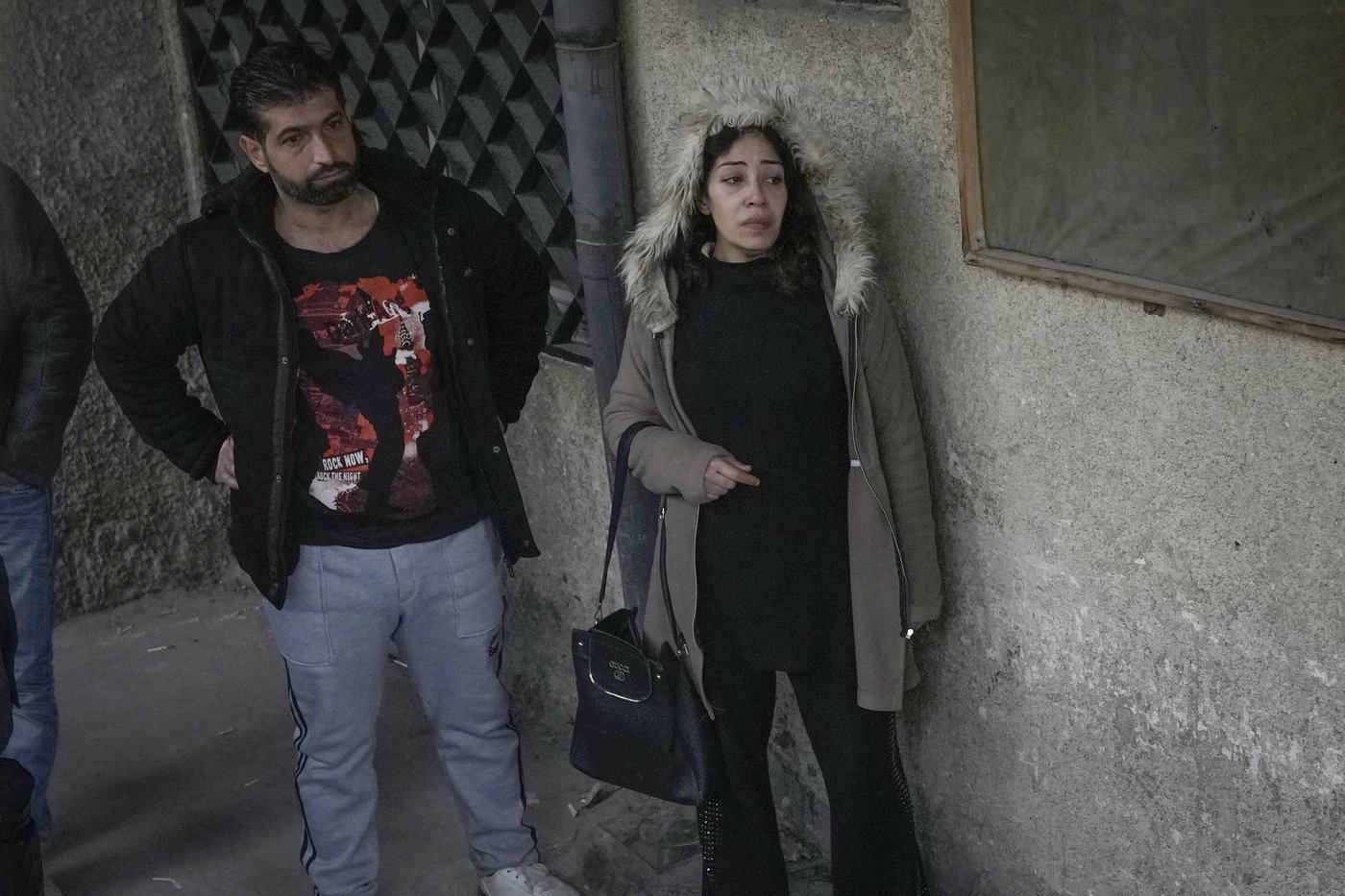 Syrians flock to morgues looking for loved ones who perished in Assad's prisons | iNFOnews.ca Syrians flock to morgues looking for loved ones who perished in Assad's prisons | iNFOnews.ca