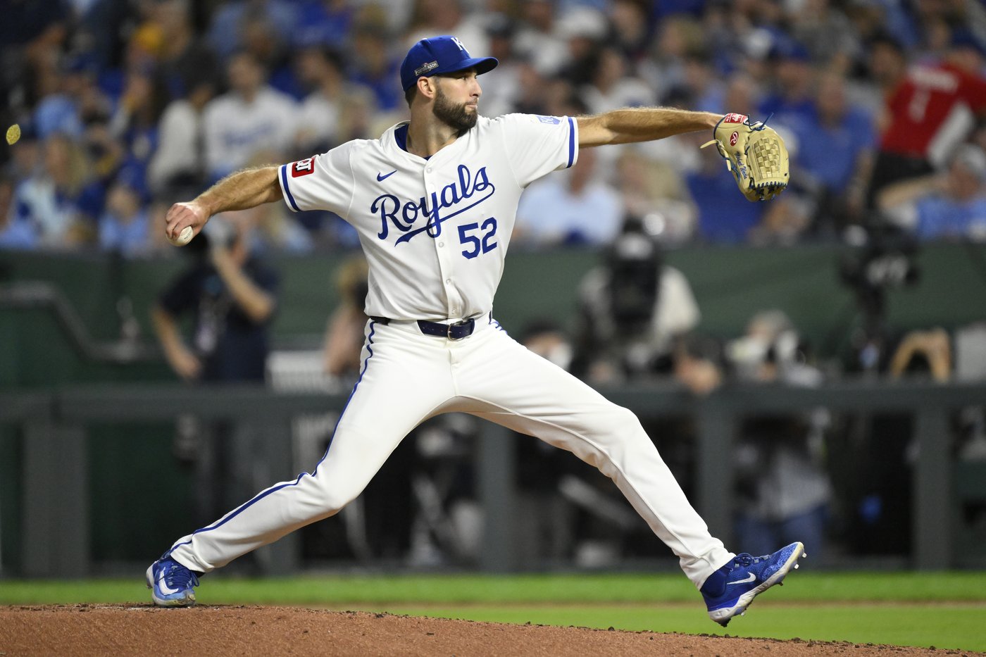 Royals sign RHP Michael Wacha to 3-year, $51 million deal with option for 2028, AP source says | iNFOnews.ca Royals sign RHP Michael Wacha to 3-year, $51 million deal with option for 2028, AP source says | iNFOnews.ca