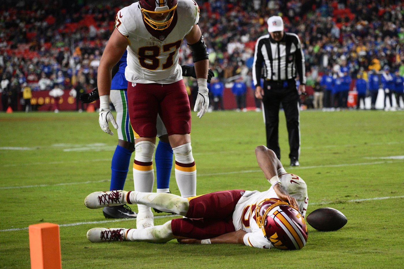 Jayden Daniels doesn't need surgery on his elbow and he'll avoid IR for now, AP source says | iNFOnews.ca Jayden Daniels doesn't need surgery on his elbow and he'll avoid IR for now, AP source says | iNFOnews.ca