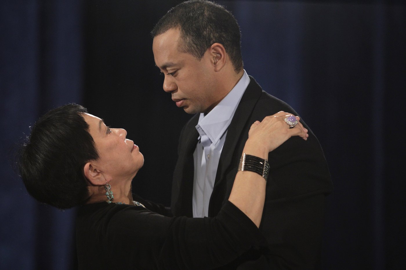 Tiger Woods withdraws from his signature event as he processes death of his mother | iNFOnews.ca