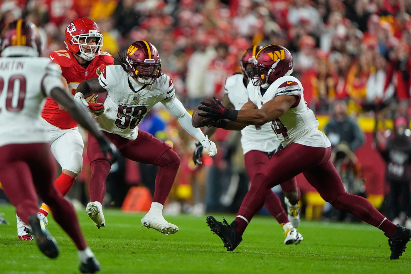 The season is slipping away for Jayden Daniels and the Washington Commanders | iNFOnews.ca