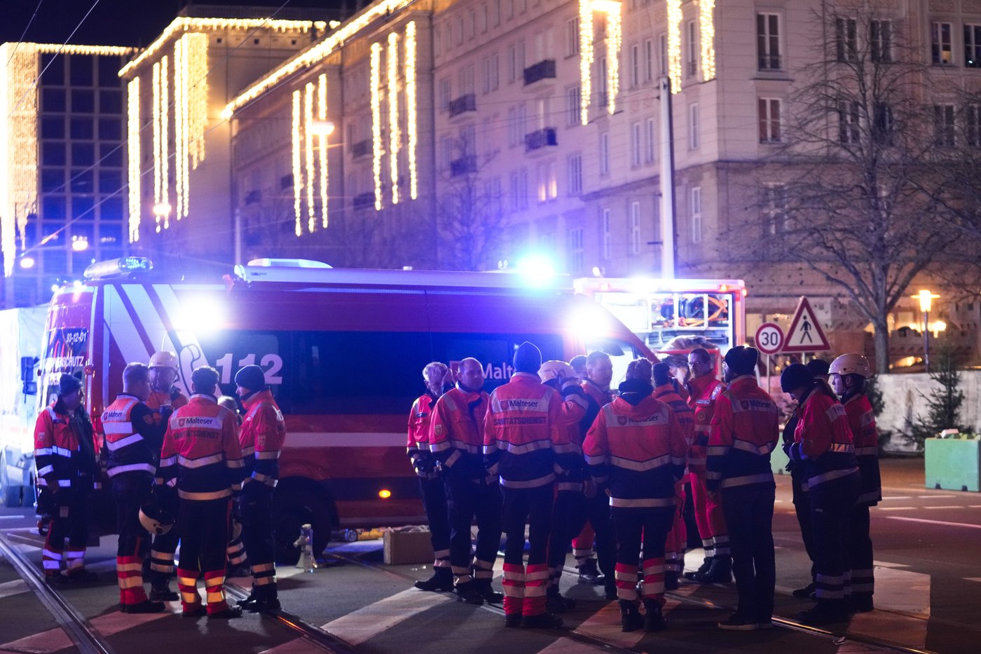 Germans mourn attack on Christmas market with no answers about why | iNFOnews.ca