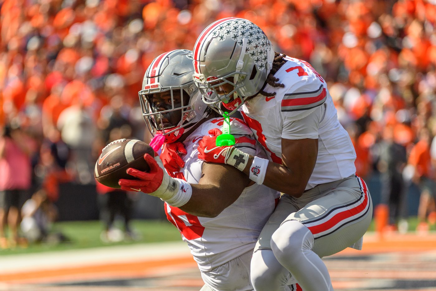 No. 1 Ohio State turns 3 takeaways into 21 points and beats No. 17 Illinois 34-16 | iNFOnews.ca
