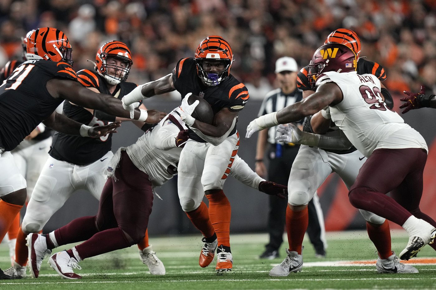 Analysis: NFL is still a passing league despite early rise in running | iNFOnews.ca