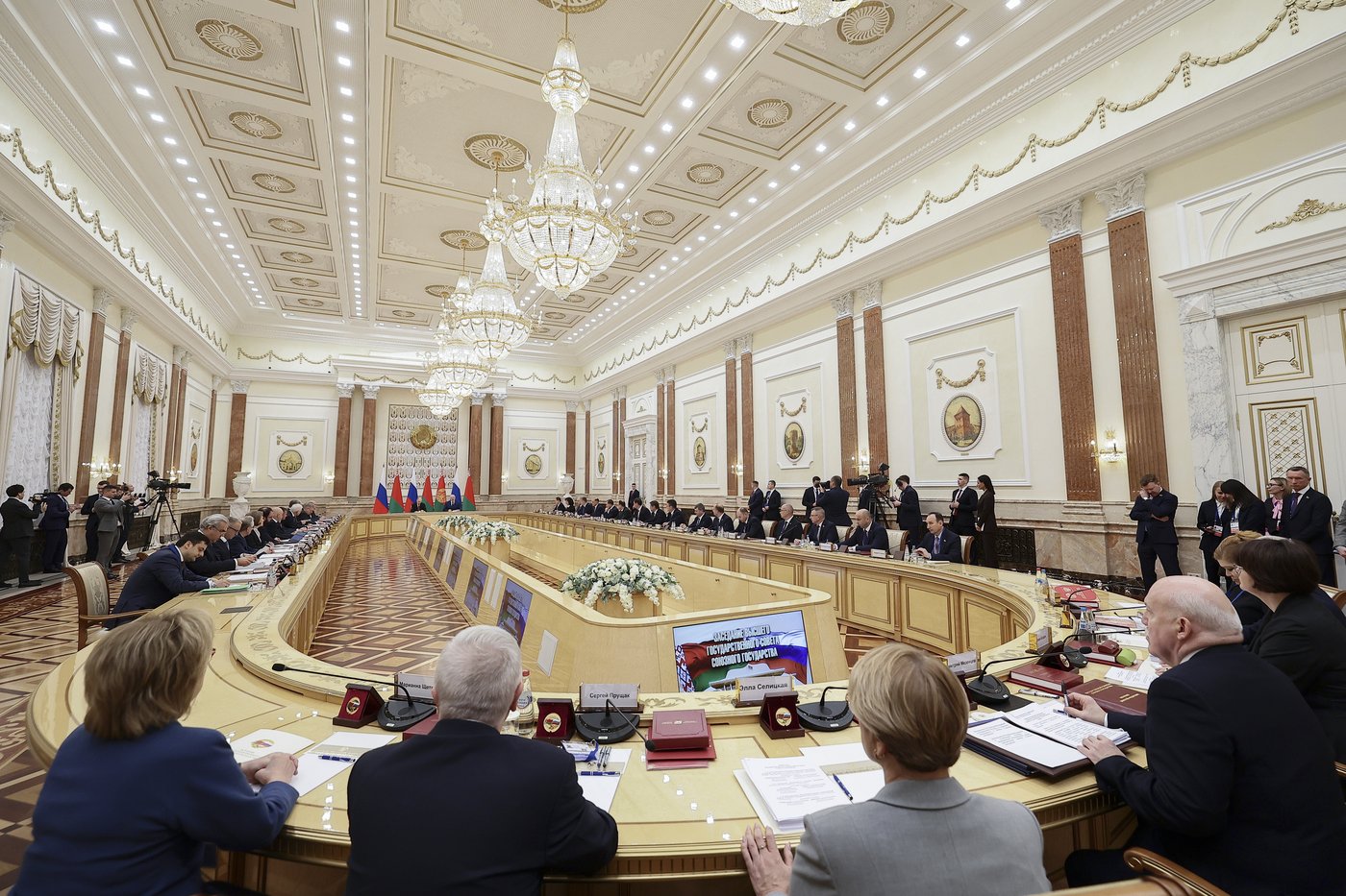 Putin signs agreement offering Russia's security guarantees to ally Belarus | iNFOnews.ca Putin signs agreement offering Russia's security guarantees to ally Belarus | iNFOnews.ca