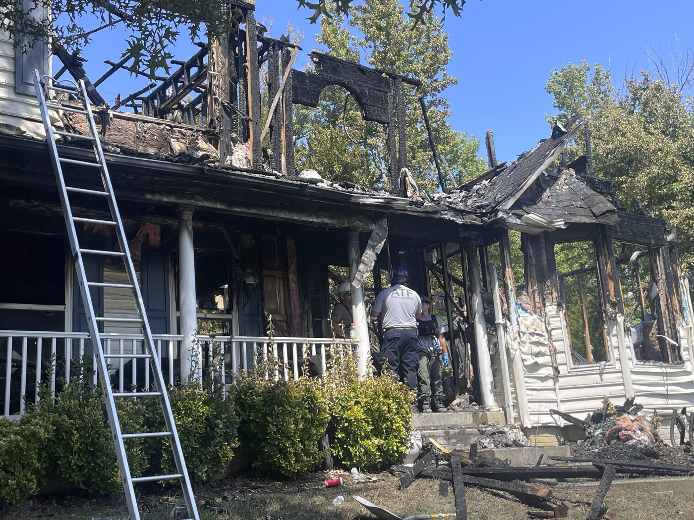 4 children and 2 adults are killed when fire rips through a house in Maryland | iNFOnews.ca 4 children and 2 adults are killed when fire rips through a house in Maryland | iNFOnews.ca