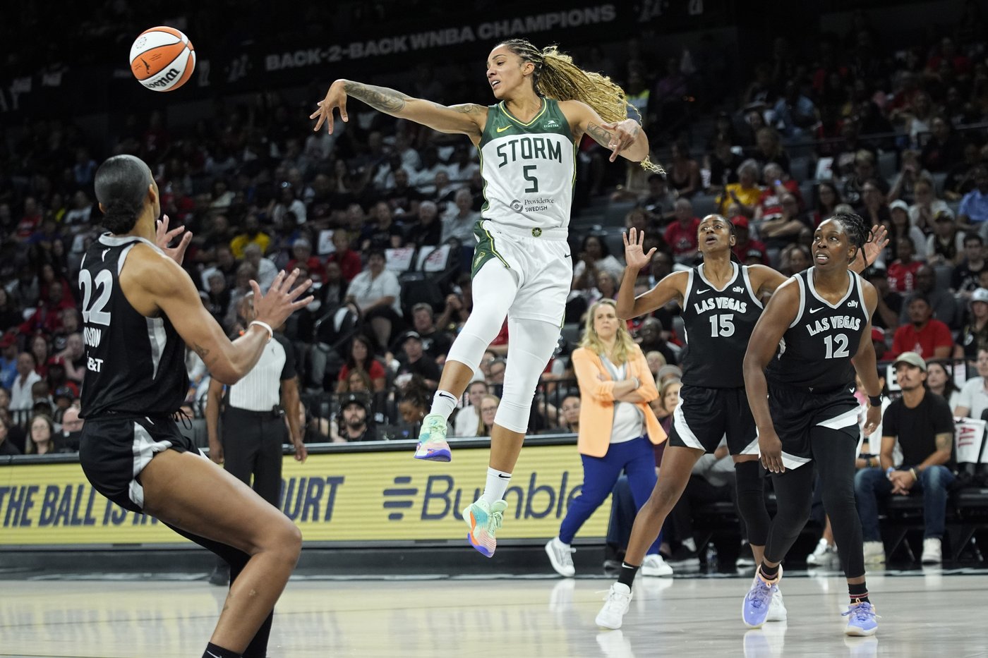 Aces close out Storm 83-76 and will make their sixth consecutive WNBA semifinal appearance | iNFOnews.ca