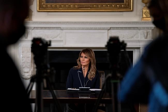 Melania steals spotlight as Trump flexes executive muscles for political show | iNFOnews.ca Melania steals spotlight as Trump flexes executive muscles for political show | iNFOnews.ca
