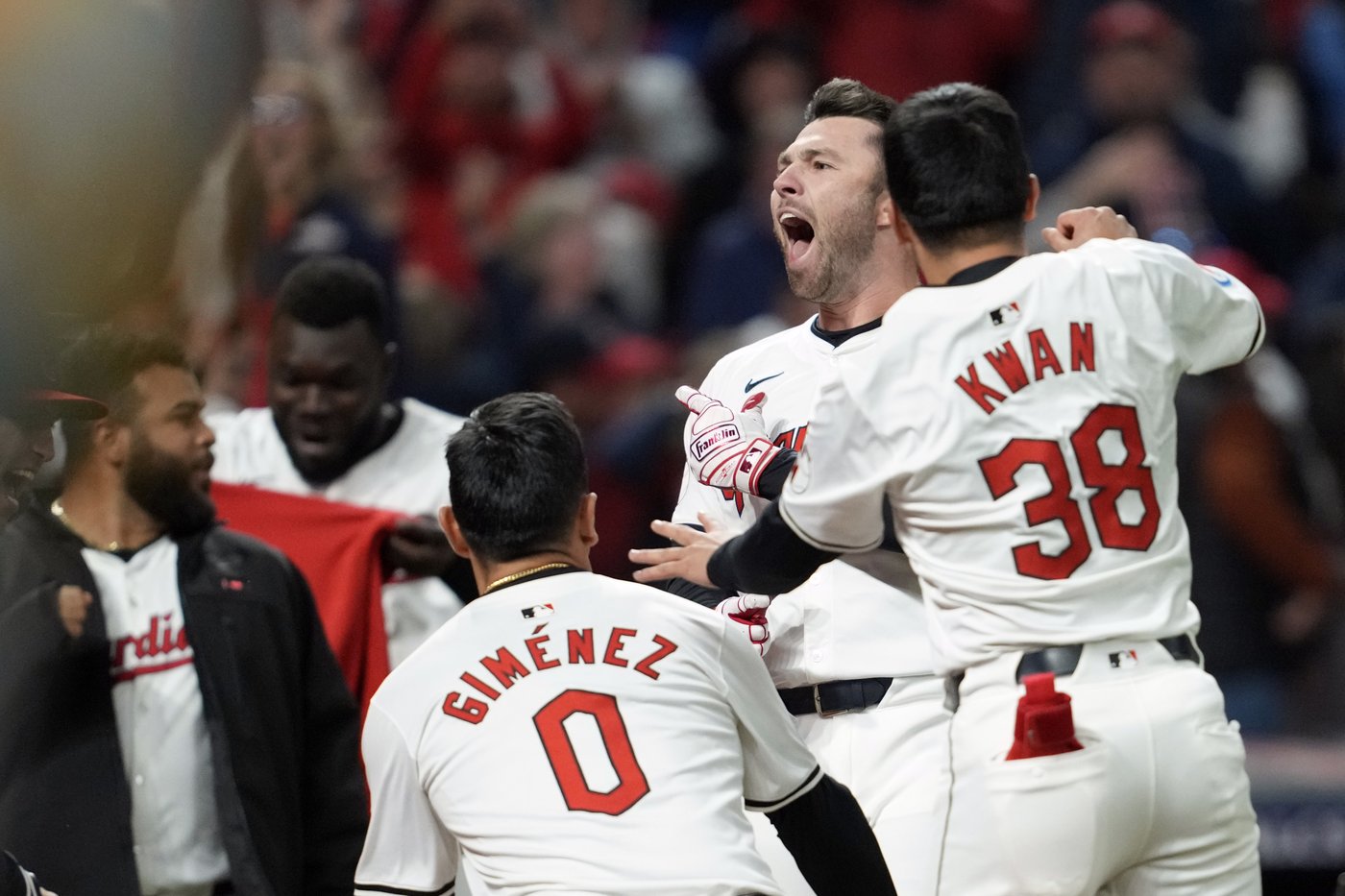 Fry's 2-run homer in 10th sends Guardians to stunning 7-5 win over Yankees, close to 2-1 in ALCS | iNFOnews.ca Fry's 2-run homer in 10th sends Guardians to stunning 7-5 win over Yankees, close to 2-1 in ALCS | iNFOnews.ca
