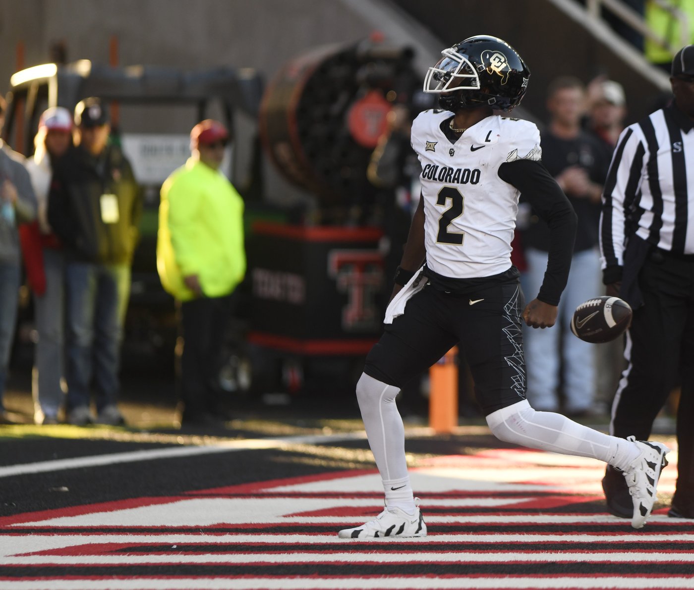 Sanders, Hunter help No. 21 Colorado overcame early deficit in 41-27 win over Texas Tech | iNFOnews.ca Sanders, Hunter help No. 21 Colorado overcame early deficit in 41-27 win over Texas Tech | iNFOnews.ca