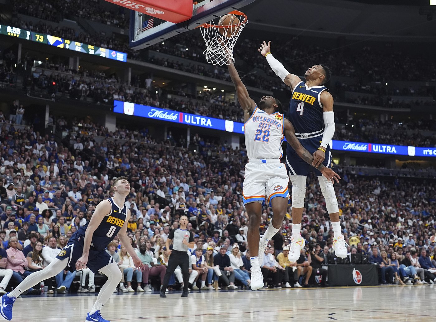 Shai Gilgeous-Alexander scores 25 points and leads Thunder past Denver 92-87 to tie series 2-2 | iNFOnews.ca