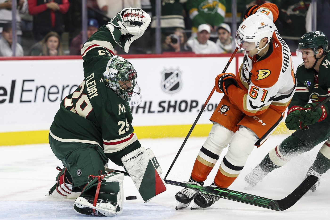 Current and former Golden Knights goalies helped lead 3 teams to NHL playoffs | iNFOnews.ca
