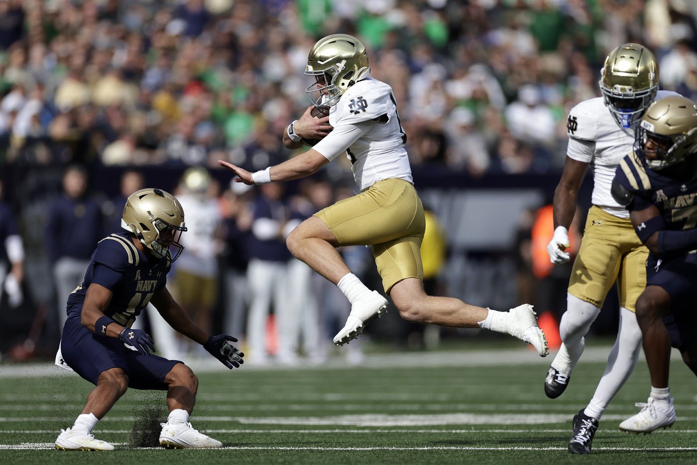 No. 10 Notre Dame not taking reeling Florida State lightly as it chases a playoff spot | iNFOnews.ca