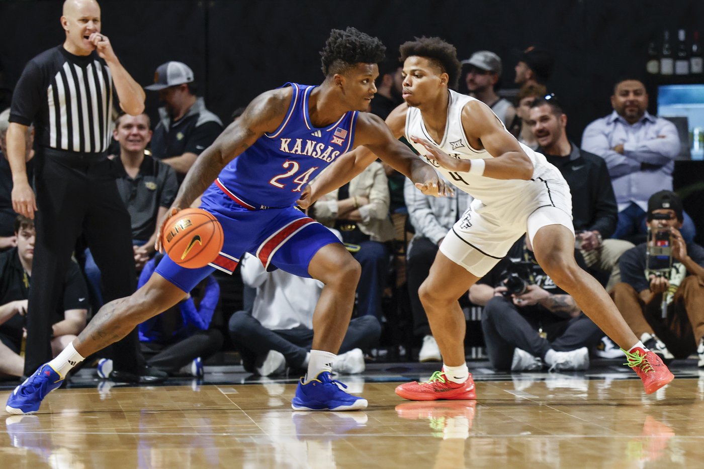 No. 7 Kansas posts 2nd-largest margin of victory in program history in 99-48 win over UCF | iNFOnews.ca No. 7 Kansas posts 2nd-largest margin of victory in program history in 99-48 win over UCF | iNFOnews.ca