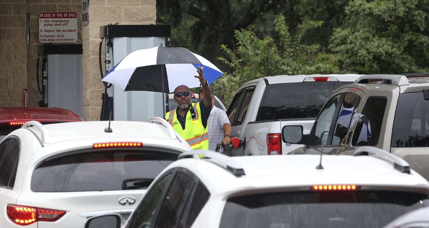 Hurricane Milton is a Category 5. Florida orders evacuations and scrambles to clear Helene's debris | iNFOnews.ca Hurricane Milton is a Category 5. Florida orders evacuations and scrambles to clear Helene's debris | iNFOnews.ca