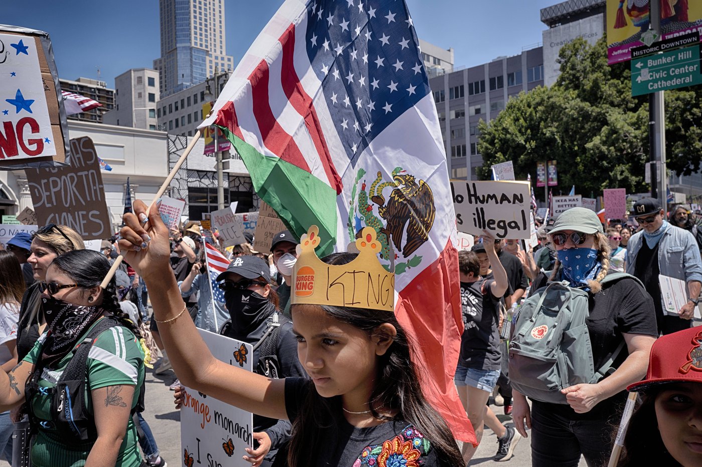 Anti-Trump demonstrators crowd streets, parks and plazas across the US. Organizers say millions came | iNFOnews.ca