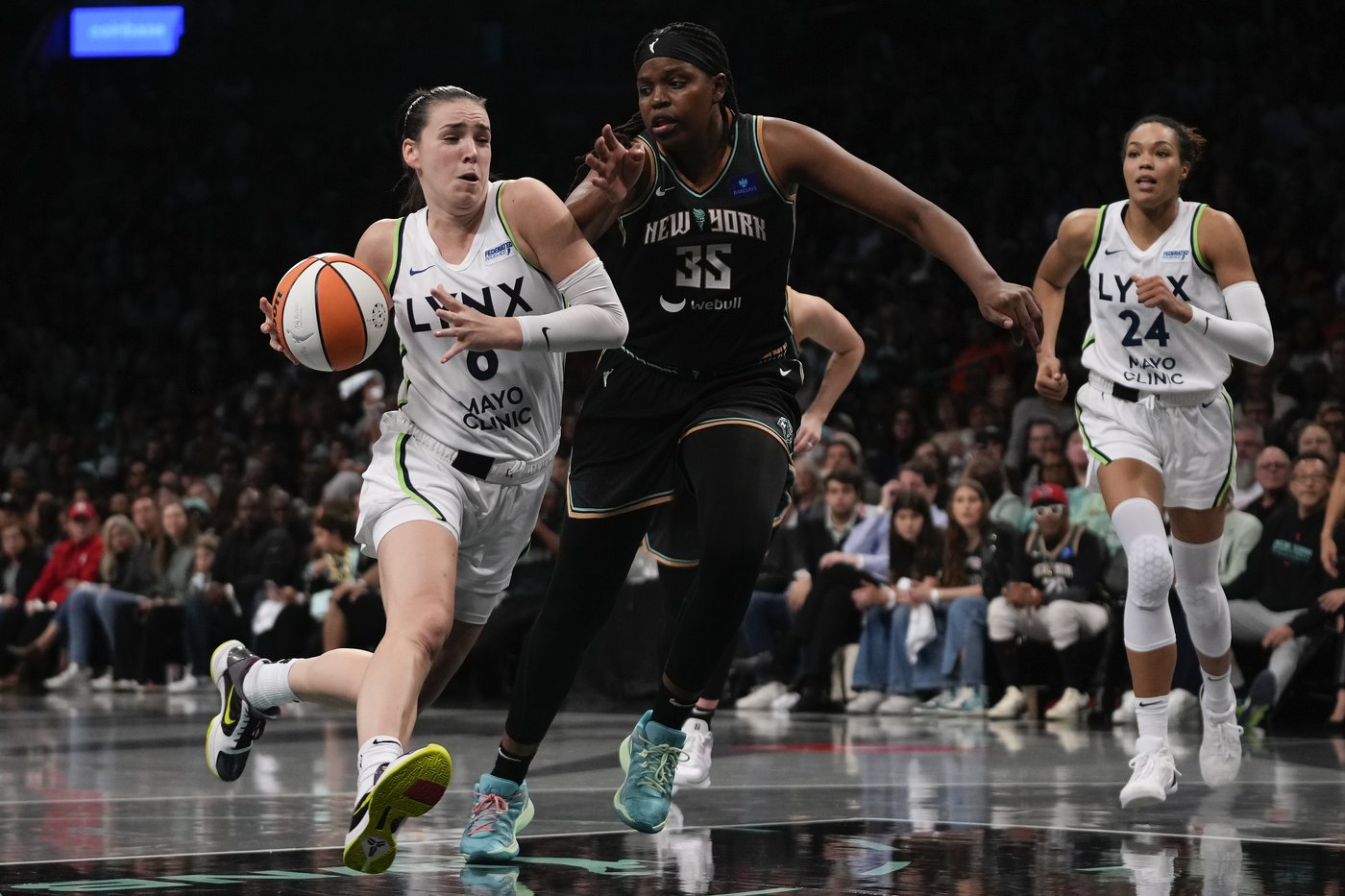Canada's Carleton happy to be part of WNBA's 'wave' as league enjoys huge success | iNFOnews.ca Canada's Carleton happy to be part of WNBA's 'wave' as league enjoys huge success | iNFOnews.ca