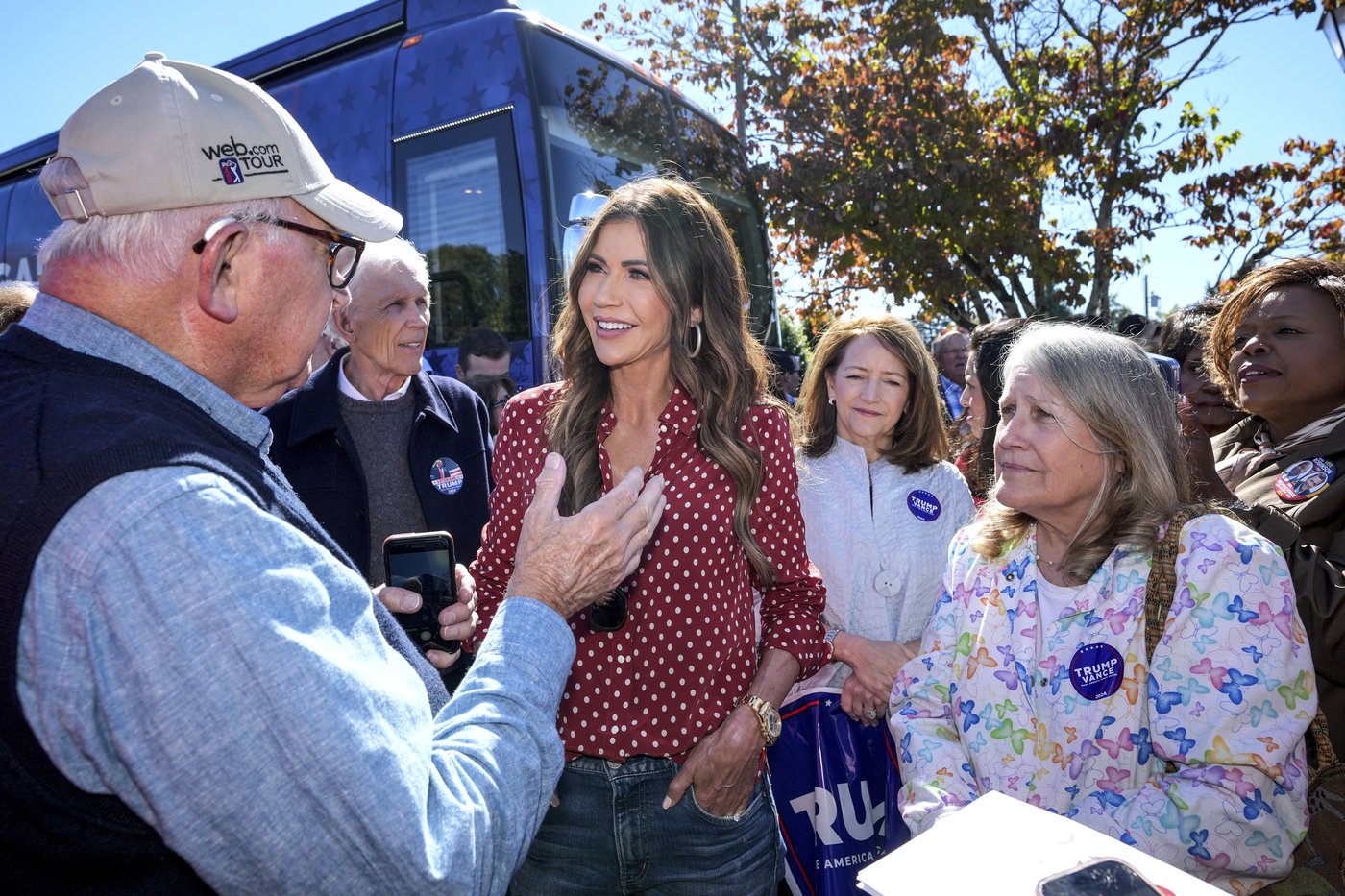 In North Carolina, Trump and Harris navigate a hurricane and a rollercoaster governor's race | iNFOnews.ca