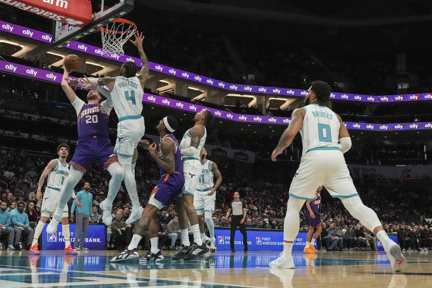 Hornets get Jusuf Nurkic and 1st-round pick from Suns for Cody Martin and Vasa Micic, AP source says | iNFOnews.ca Hornets get Jusuf Nurkic and 1st-round pick from Suns for Cody Martin and Vasa Micic, AP source says | iNFOnews.ca
