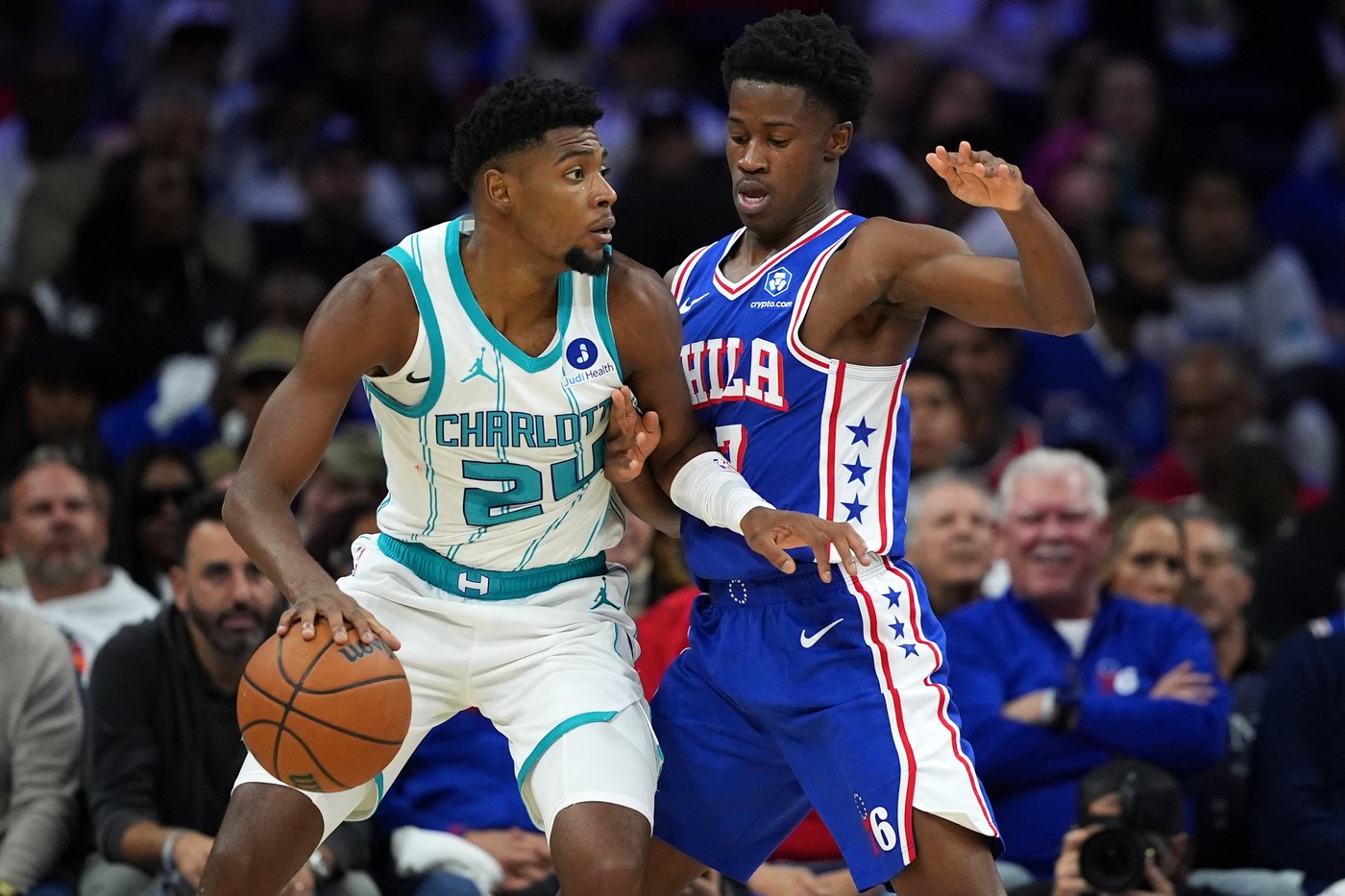 Quentin Grimes' clutch 3-pointer lifts 76ers to 125-121 win over Hornets in home opener | iNFOnews.ca Quentin Grimes' clutch 3-pointer lifts 76ers to 125-121 win over Hornets in home opener | iNFOnews.ca