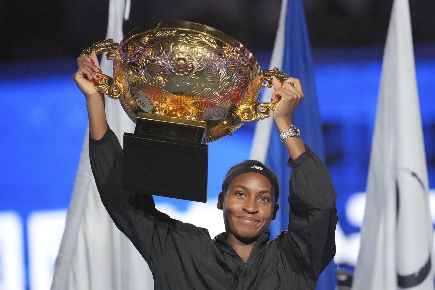 Coco Gauff wins China Open final in straight sets, Sinner and Alcaraz advance in Shanghai | iNFOnews.ca