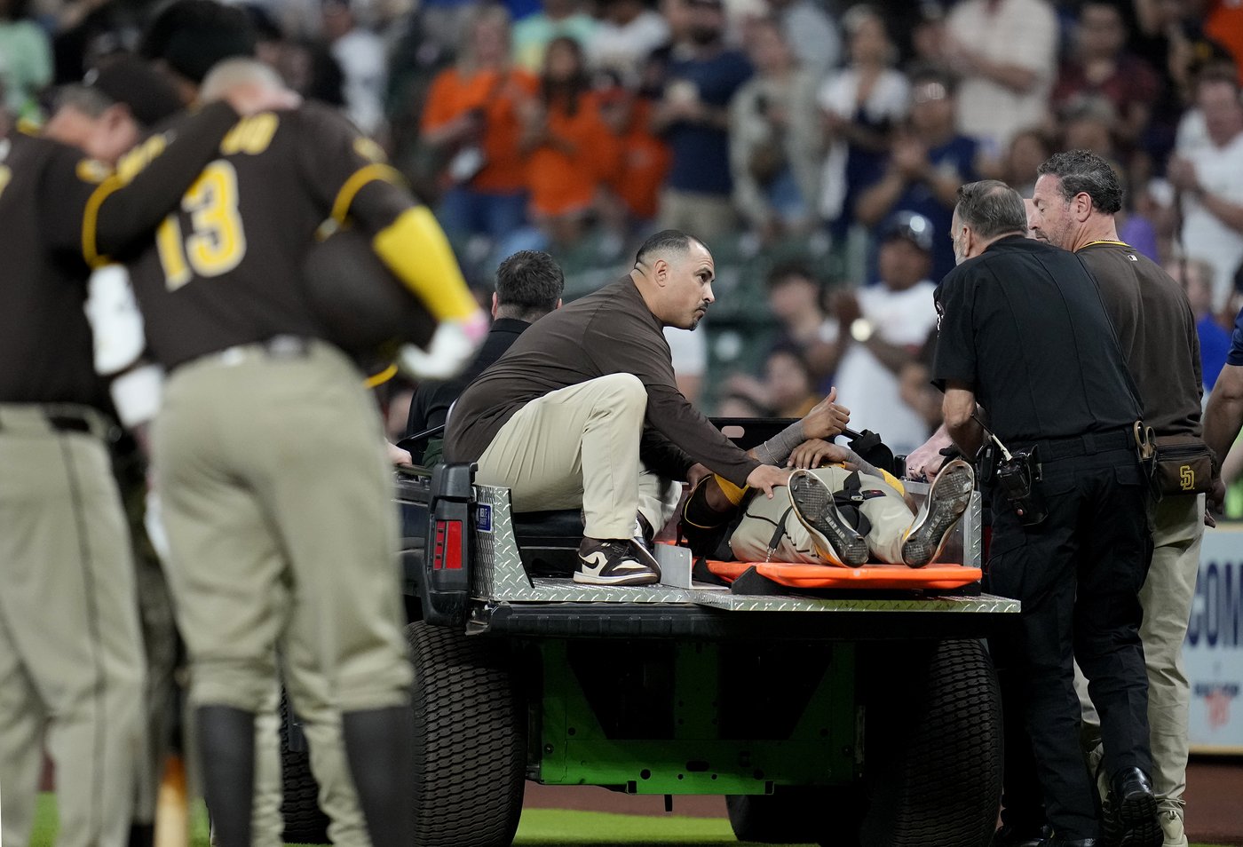 Padres' Arraez out of the hospital after collision at first base | iNFOnews.ca Padres' Arraez out of the hospital after collision at first base | iNFOnews.ca