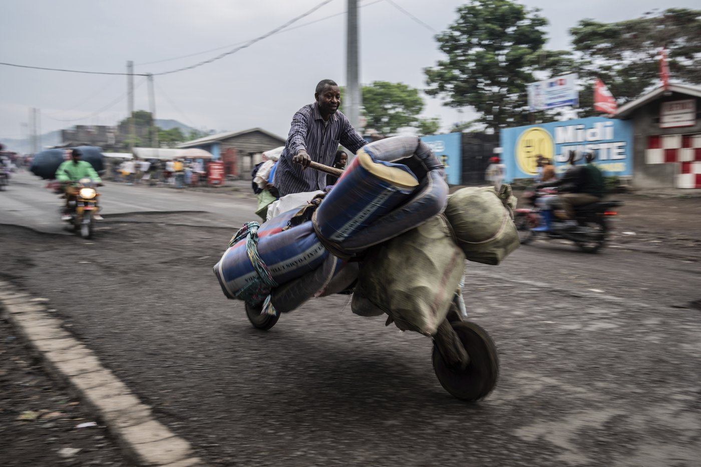 Demonstrators attack foreign embassies in Congo’s capital to protest rebels' advance in the east | iNFOnews.ca Demonstrators attack foreign embassies in Congo’s capital to protest rebels' advance in the east | iNFOnews.ca
