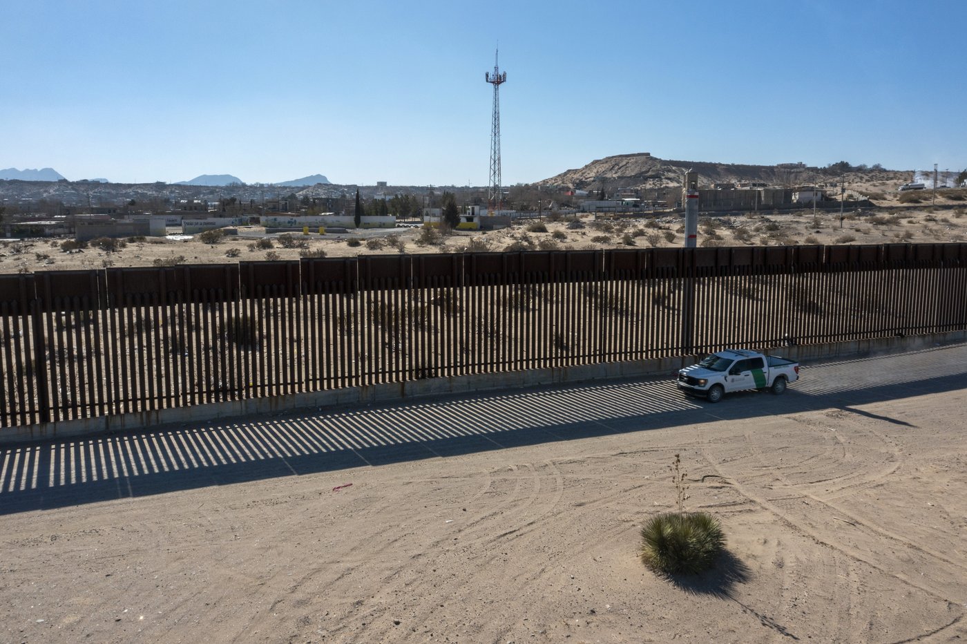 Border security is popular – but that may be the limit of US immigration consensus: AP-NORC poll | iNFOnews.ca
