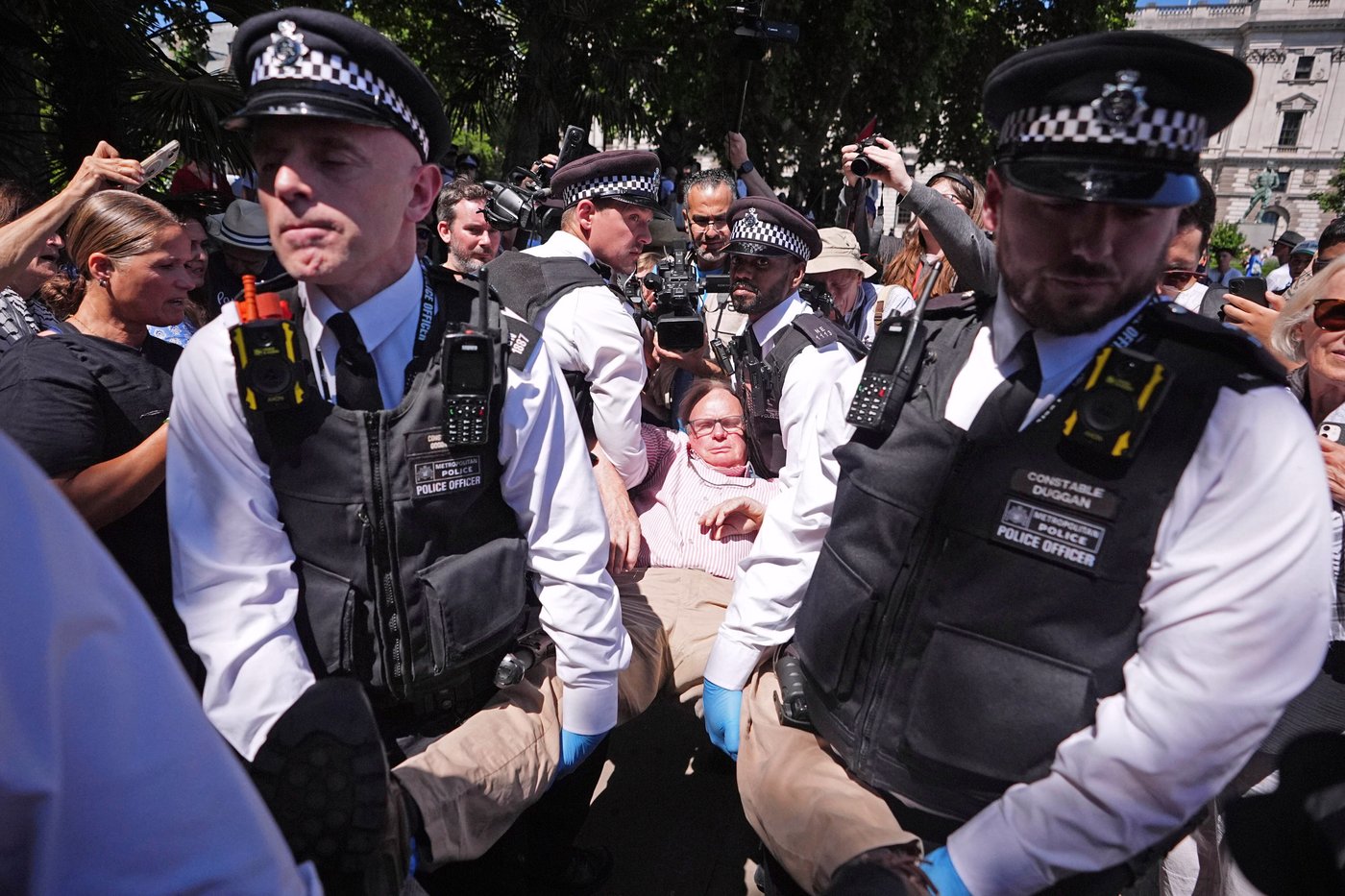 More than 70 arrested at UK protests in support of banned group Palestine Action | iNFOnews.ca More than 70 arrested at UK protests in support of banned group Palestine Action | iNFOnews.ca