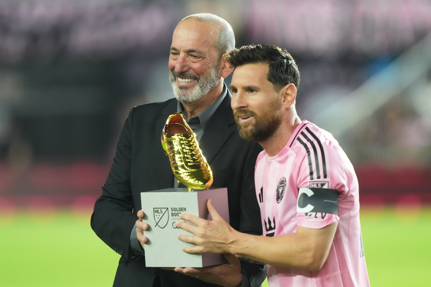Messi gets trophy, then has two goals to lift Inter Miami past Nashville 3-1 in playoff opener | iNFOnews.ca Messi gets trophy, then has two goals to lift Inter Miami past Nashville 3-1 in playoff opener | iNFOnews.ca