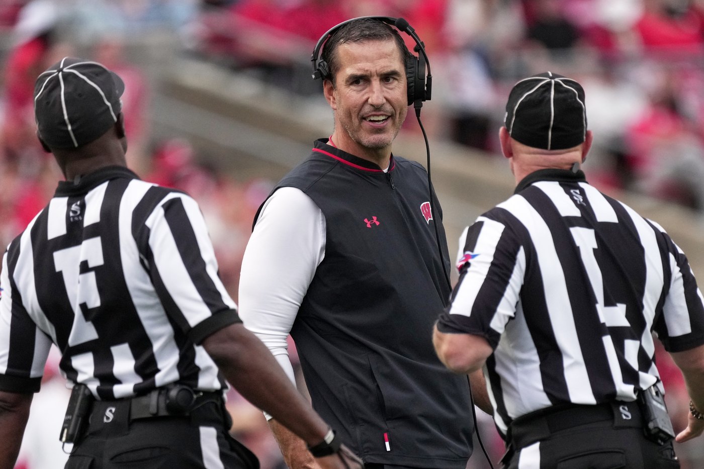Luke Fickell will remain Wisconsin's coach 'beyond this season,' AD Chris McIntosh says | iNFOnews.ca Luke Fickell will remain Wisconsin's coach 'beyond this season,' AD Chris McIntosh says | iNFOnews.ca