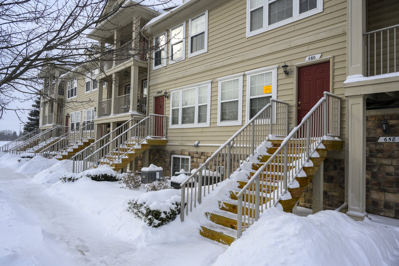 Judge sets $250M bond for Michigan mom accused of keeping 3 kids alone in squalor | iNFOnews.ca