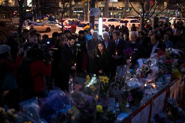 Toronto mayor considering permanent memorial to van attack victims: spokesman | iNFOnews.ca