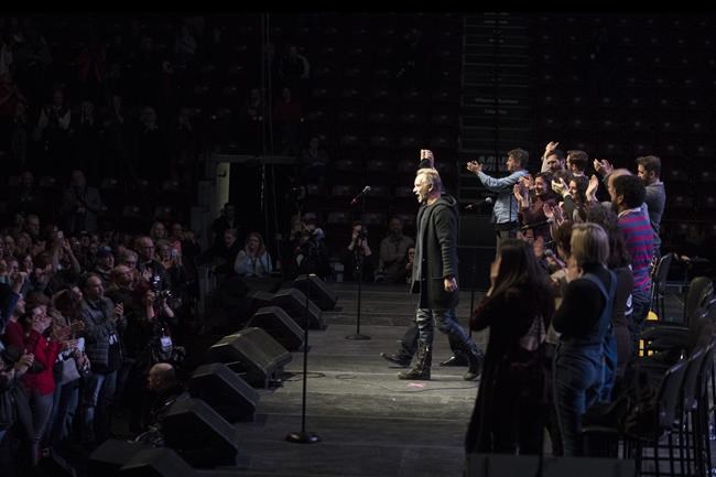 'Good luck with your fight': Sting supports GM workers battling plant closure | iNFOnews.ca