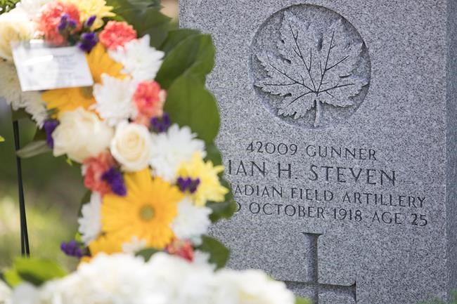 100 years later, Toronto genealogists help soldier's family find his burial site | iNFOnews.ca CP1953285713