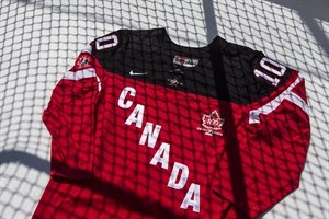 Hockey Canada introduces new jersey to mark organization's 100th anniversary | iNFOnews.ca CP28916718