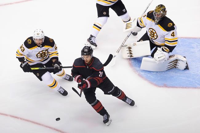 Rask-less Bruins top Hurricanes 3-1, take 2-1 lead in series | iNFOnews.ca