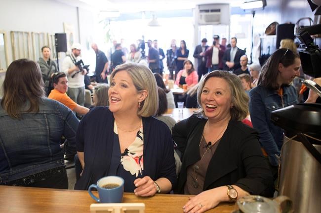 Ontario Liberals take aim at NDP as third party endorsed by teachers' union | iNFOnews.ca