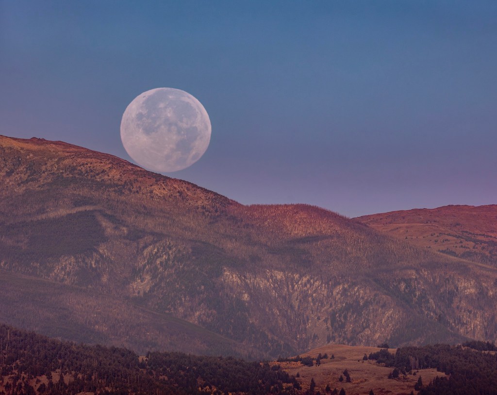 iN PHOTOS: Spectacular roundup of October celestial events in Kamloops, Okanagan | iNFOnews.ca iN PHOTOS: Spectacular roundup of October celestial events in Kamloops, Okanagan | iNFOnews.ca